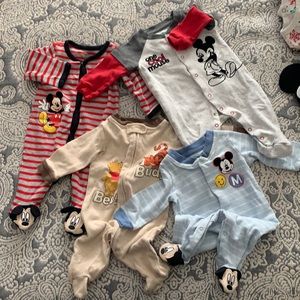 Bundle of Disney theme footed sleepers 0-3 months